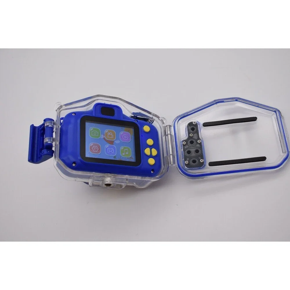 Waterproof Camera for Kids. Case, camera and memory card included